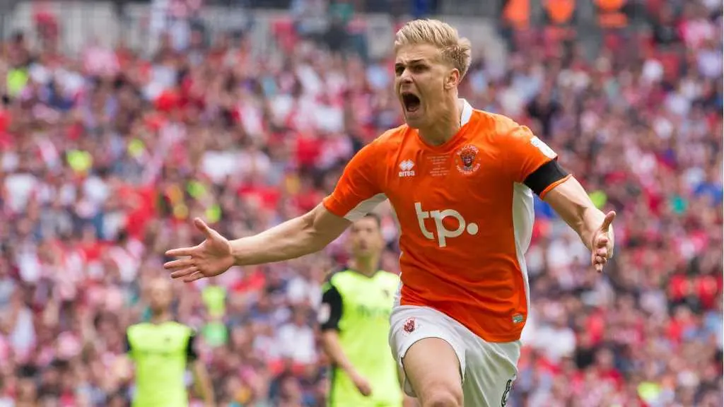 布里斯托城队客场不敌考文垂城,积分维持不变 布里斯托城队客场不敌考文垂城,积分维持不变