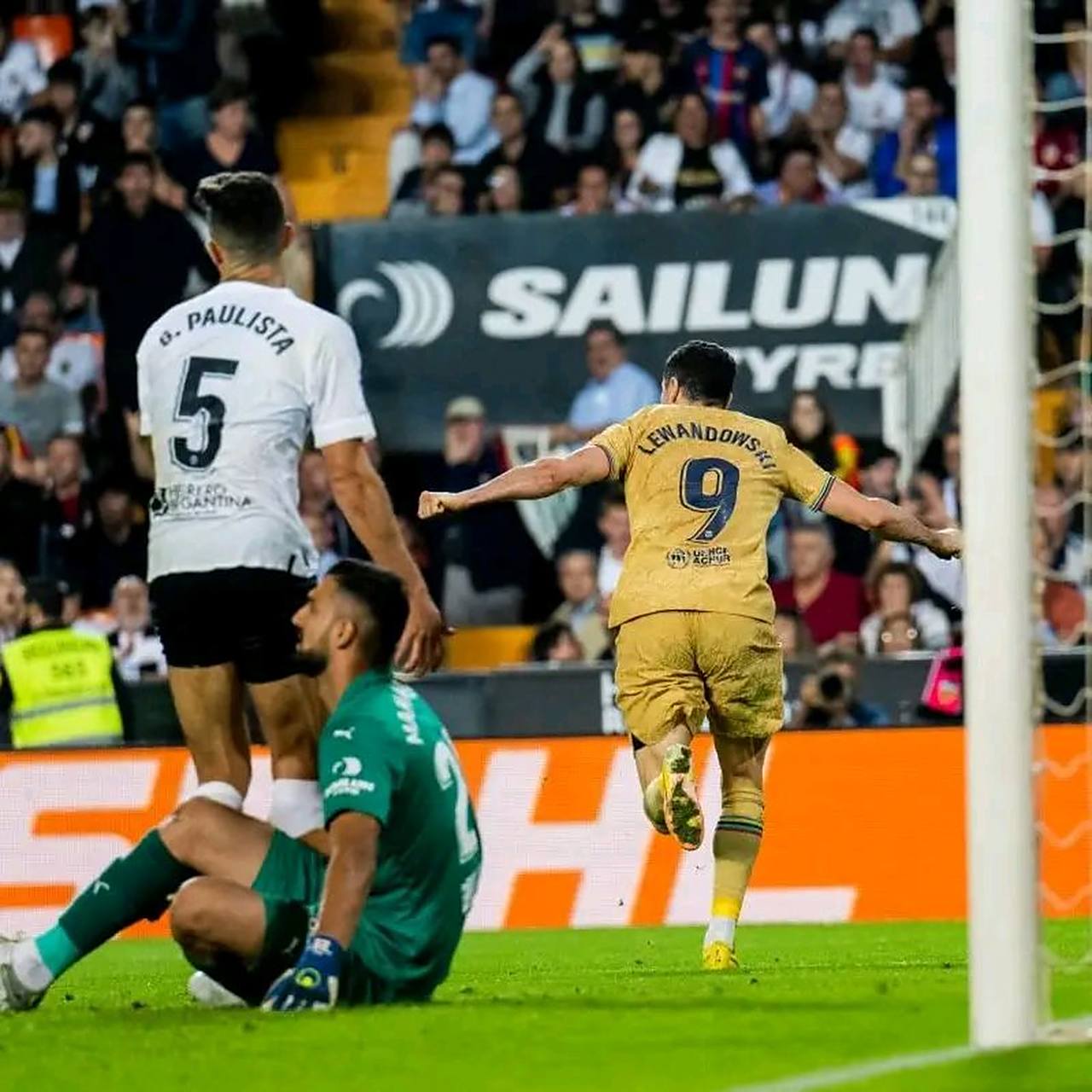 华伦西亚连胜止步，排名略微下滑