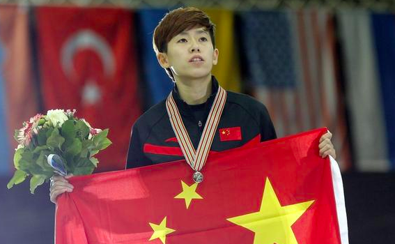 保加利亚体操名将实力碾压对手，夺金