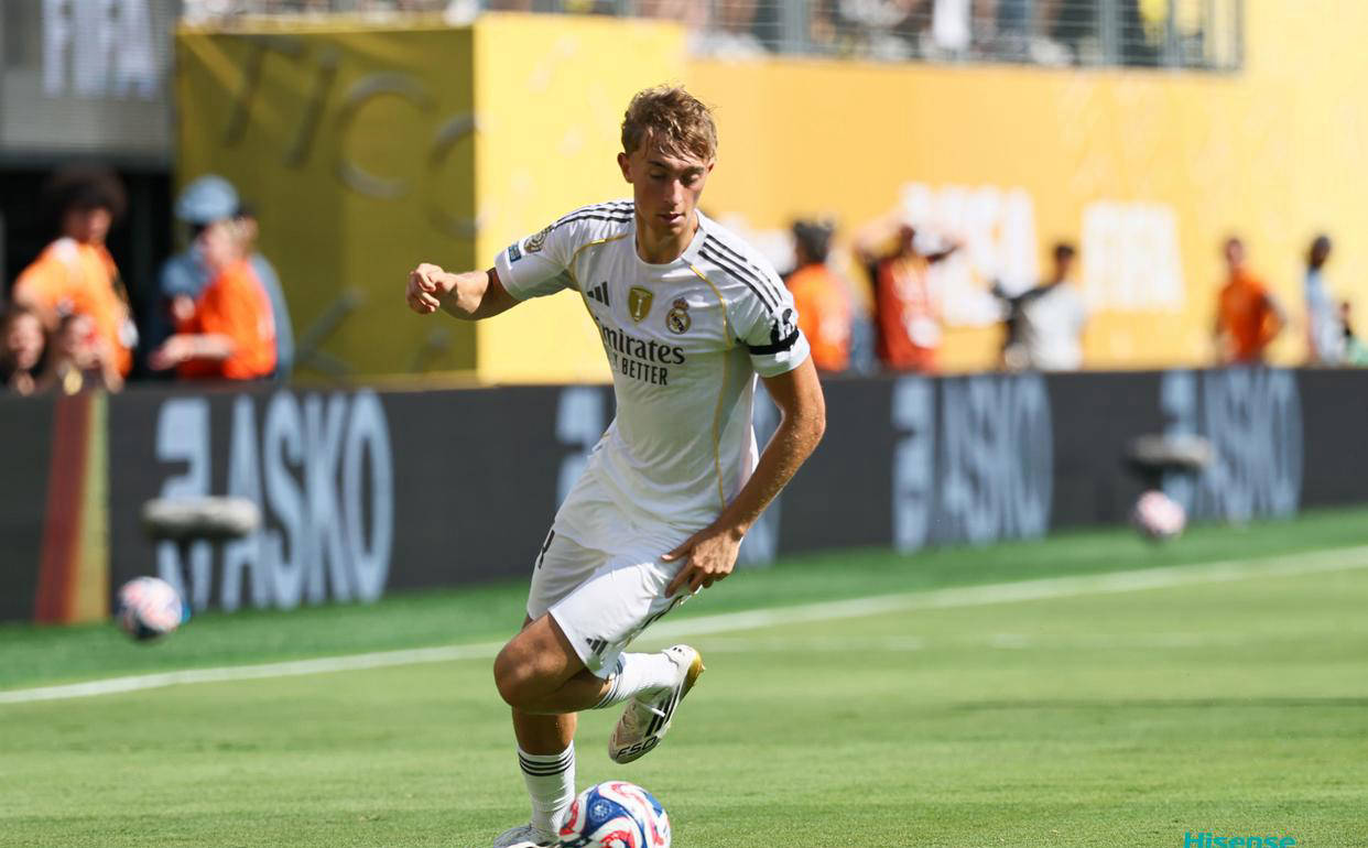 皇马逆转晋级,庆祝声此起彼伏 皇马逆转晋级,庆祝声此起彼伏