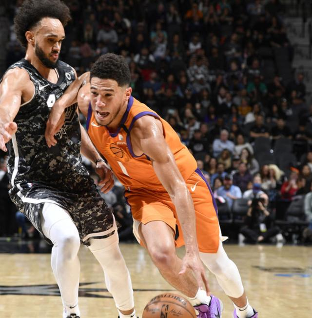 马刺击败黄蜂,德罗赞砍下35分 马刺击败黄蜂,德罗赞砍下35分