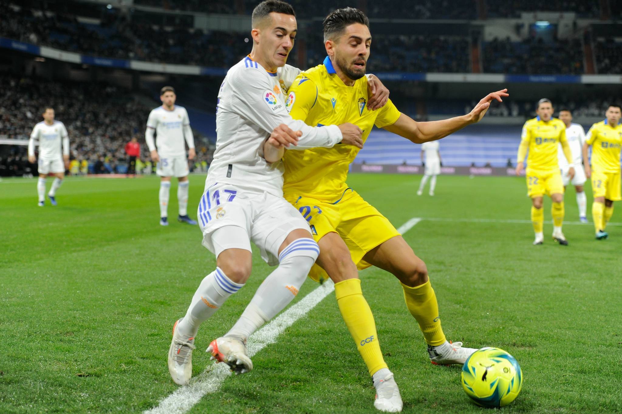 加的斯主场战胜巴兰尼亚,连胜气势如虹 加的斯主场战胜巴兰尼亚,连胜气势如虹