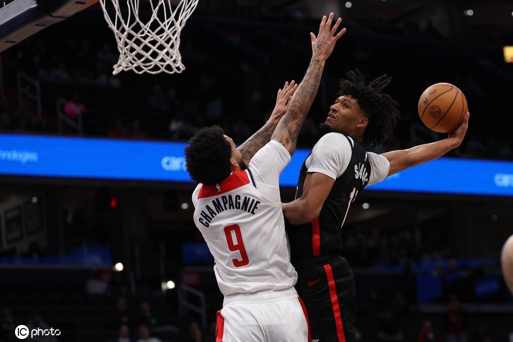 开云体育官网-开拓者队客场战胜热火队