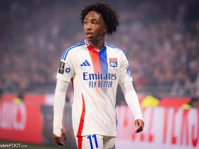 里昂球员在比赛中奉献精彩表现