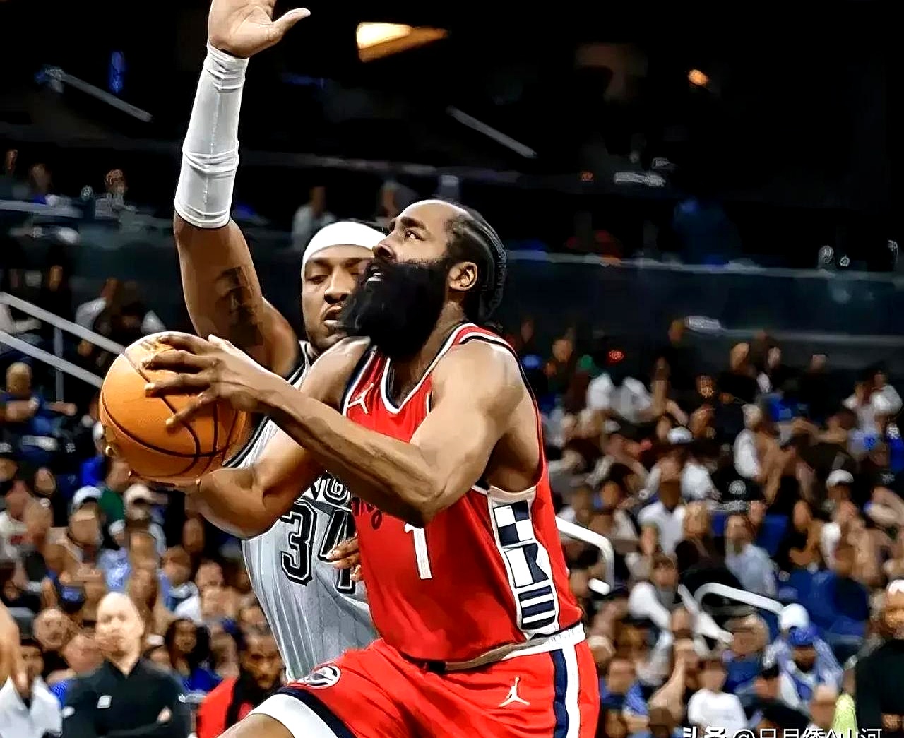 开云体育官方网站-火箭2-0领先快船，哈登再次爆砍40分的简单介绍