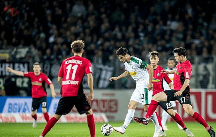 开云下载-弗赖堡主场大胜汉诺威96，豪取三分保持不败